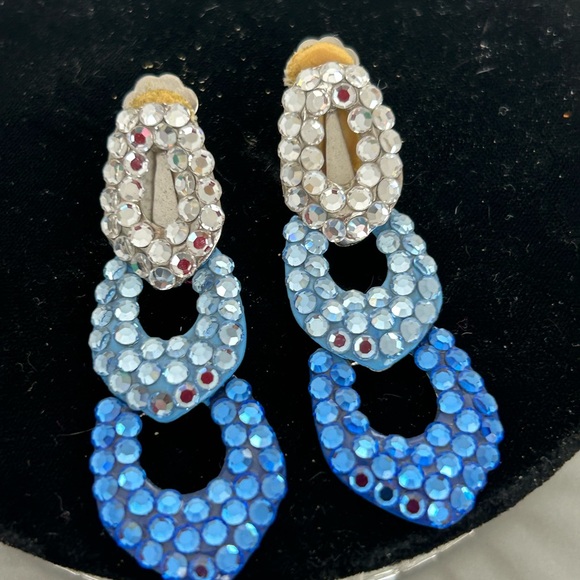 VINTAGE BELLINI 3 HALLOW DROP ROYAL BLUE, BLUE SKY, CLEAR SWAROFSKI CRYSTAL CLIP - Picture 1 of 11